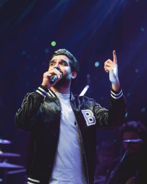 Amaal Mallik Instagram - we’ve just warmed up 😤❤️‍🔥 // 23.9.23 - Kolkata