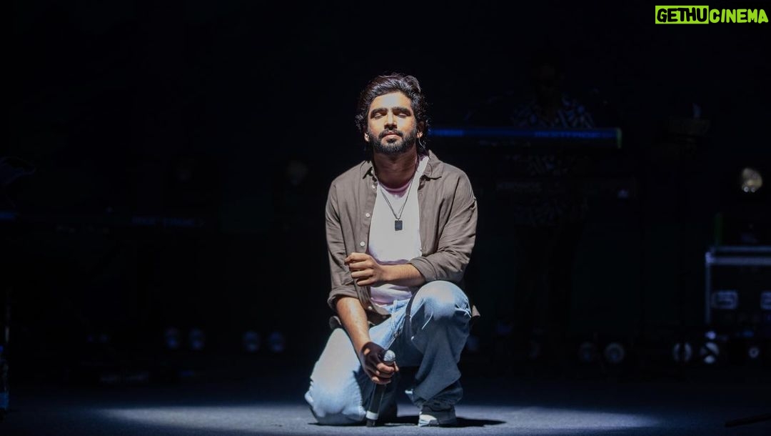 Amaal Mallik Instagram - Mournful and yet grand is the destiny of an artist ♥️🎵
