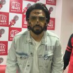 Amaal Mallik Instagram - CELEBRATING 10 YEARS OF SPELLBINDING AMAAL MALIK IN MUSIC INDUSTRY 🫶🎉🎊🎈 TO MANY MORE YEARS OF ENTICING ART AND MEMORABLE CONVERSATIONS. #amaalmallik #amaal #redfm #redindies #music #independentartist #independentmusic #bajateraho