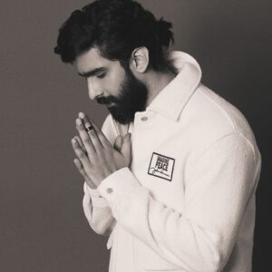 Amaal Mallik Instagram - I want to thank all of you for celebrating me and my music through the last 10 years.

It’s been truly magical and I’m not sure where to begin but I’ve gathered so many blessings through the years, much much more than I ever could have dreamt of.

Love and respect to all my lyricists for being my guiding light & partners in rhyme through the years.

My fan family of #Amaalians for the unending love & support.

Thank you @beingsalmankhan for giving me my first film ever, believing in me at the tender age of 23 and making me take my first steps into this industry.

#BhushanKumar for believing in  #SoorajDoobaHai , the song that made me a household name.

The biggest thank you to my music teachers over the years @majumdarruma #YvonneHeredia @joybose24 @kgazdar @benpianokeys #XavierFernandes #TonyPinto #RitaKaulJi 

Thank you to the musicians, singers, music creatives, all the film makers I’ve worked with but most importantly @neerajpofficial #AmoleGupte @shashankkhaitan for having me score their film soundtracks, given me the time and opportunities to shine & do diverse music at every step.

Last but not least my grandfather for being my first musical mentor and the best human being to touch my life, followed by my parents & my brother for being my pillars of strength through the toughest storms without a single expectation.

Thank you Mum & Dad for the unending hours you put into training me and then letting me fly into the world of music & always understanding why I have had to be away for weeks without seeing y’all to create my space in this world 🙏🏻

#OnlyJustBegun #10Years #AmaalMallik #WeTheBlessedMusic #2014