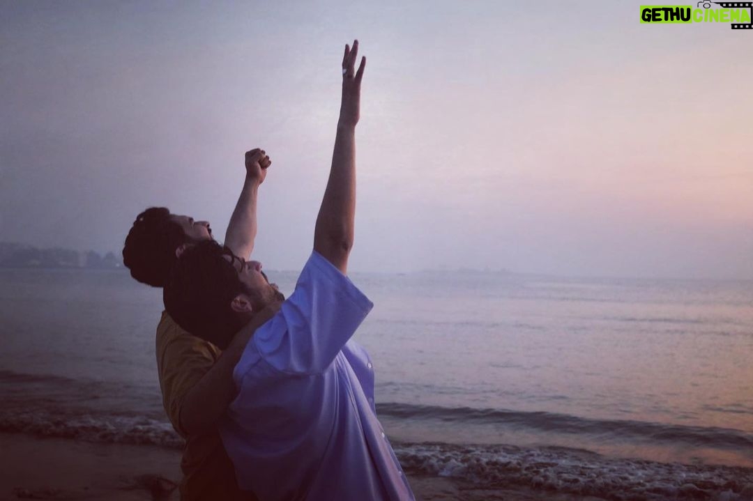 Amaal Mallik - 133.3K Likes - Everything the light touches is our kingdom 🤍