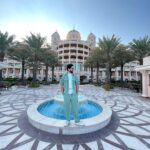 Amaal Mallik Instagram – Thank you for the wonderful stay @rafflespalmdubai ♥️🇦🇪

Styled by @malvika_tater 
Wearing @ri.dg.ed @baazmania