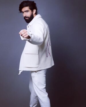 Amaal Mallik Instagram - 4 Million Strong 🤍