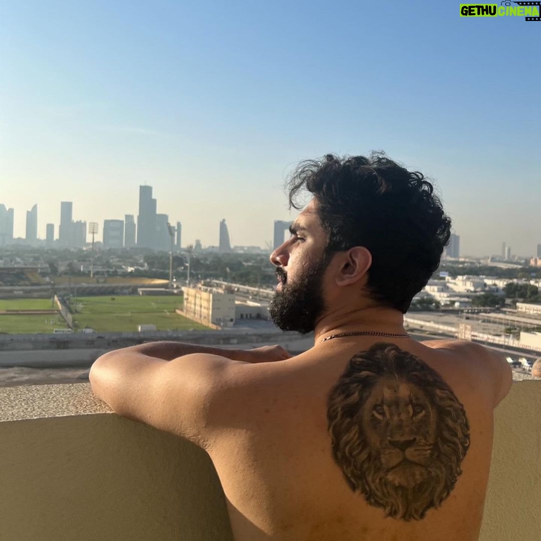 Amaal Mallik - 267.2K Likes - Having the best time at the #occidentalaljaddaf in Dubai 🤘🏻♥️
@stagealjaddaf @occidental_AlJaddaf