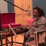Amaal Mallik Instagram – Recording woodwinds with the legend @naveenkumarflute for my next #Mohabbat ♥️🎵

#MohabbatBTS #AmaalMallik #NaveenKumar