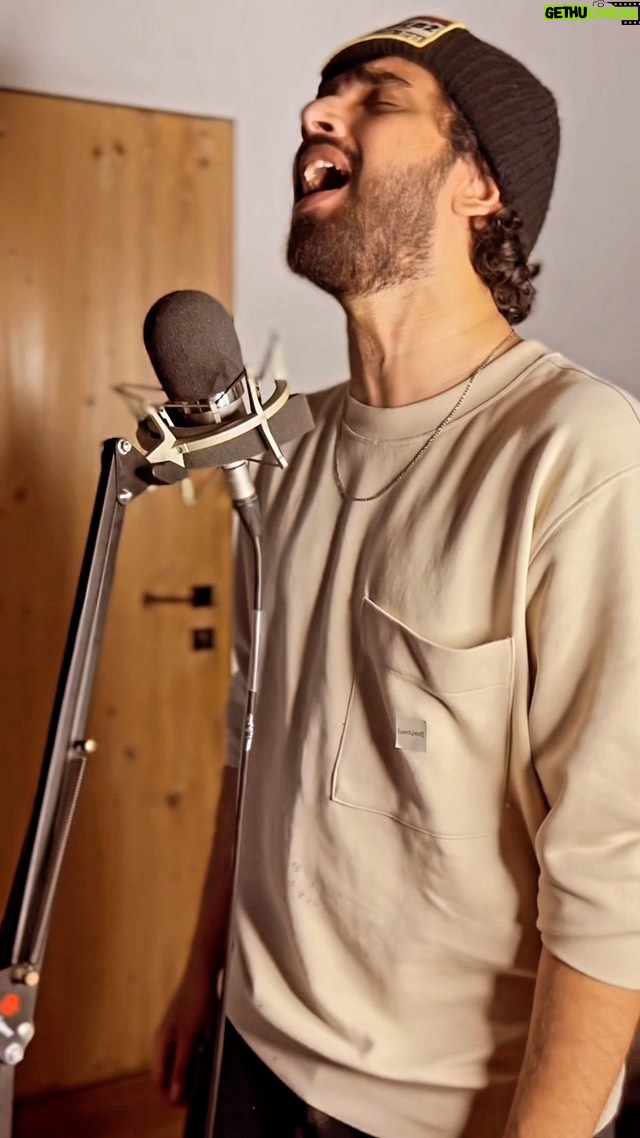 Amaal Mallik Instagram - Public Request Pe Yeh Aap Sab Ke Liye ♥️🎵 #Dil from #EkVillainReturns has touched my heart with it’s pure melody. Give this one your love 💯 Music : @kaushikgudduofficial @its_kaushikofficial @its_gudduofficial Lyrics : @kunaalvermaa Singer : @raghavchaitanya @thejohnabraham @arjunkapoor @tarasutaria @dishapatani #BhushanKumar #KrishanKumar @ektarkapoor @mohitsuri @shobha9168 @ruchikaakapoor @amulvmohan @aseemarrora @balajimotionpictures @tseriesfilms @tseries.official #BalajiMotionPictures @aafilms.official @shivchanana @shivamchanana @vivinsachdeva @rajchanana @sonalc23