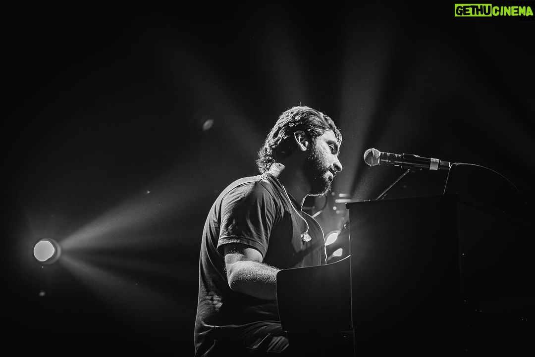 Amaal Mallik - 211.1K Likes - @amaal_mallik for @orianaaiims
.
📸 : @jayanthshah
.
.
@kreativekeedaent x @orianaaiims
#music #musician #musicproducer #india #amaalmallik #band #concert #concertphotography #festival #live #livemusic #concertphoto #indainsingers #singer #concerts #indianphotography #musiclife #musicfestival #amaalianforlife #potraits #sfx #fireworks