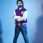 Amaal Mallik Instagram - @amaal_mallik has one question answered with his latest single: Tujhe Chaahta Hoon Kyun 😎😉 Listen to the song on Spotify's Latest Love Tunes playlist, link in bio.