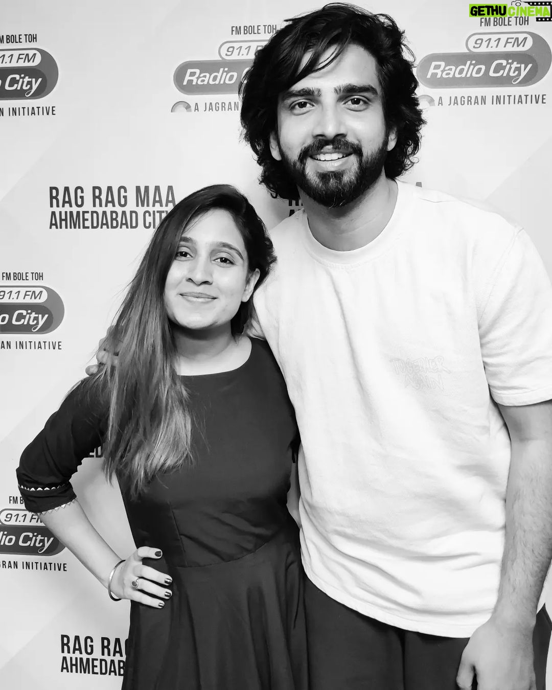 Amaal Mallik Instagram - Look who visited the studio today... @amaal_mallik π We had a great great time and your live musical session was just amazing πΆ #amaalmallik #amaalmalik #amaalmaliksongs #amaalmalliklive #amaalmaliksongs #armaalians #armaaliansarmy #armaalian #amaalmalikmusic #bollywoodsongs #bollywood #bollywoodsinger #bollywoodmovies #musiccomposer #gujarat #ahmedabad