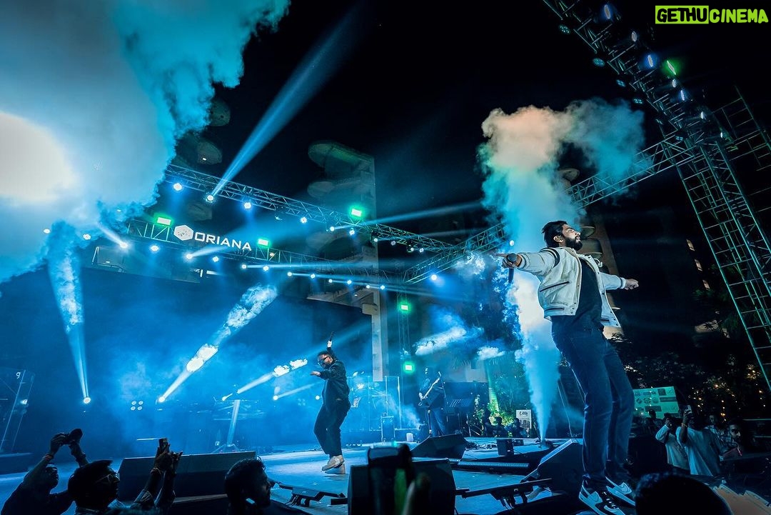 Amaal Mallik - 211.1K Likes - @amaal_mallik for @orianaaiims
.
📸 : @jayanthshah
.
.
@kreativekeedaent x @orianaaiims
#music #musician #musicproducer #india #amaalmallik #band #concert #concertphotography #festival #live #livemusic #concertphoto #indainsingers #singer #concerts #indianphotography #musiclife #musicfestival #amaalianforlife #potraits #sfx #fireworks