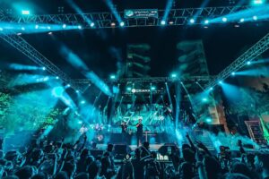 Amaal Mallik Instagram - @amaal_mallik for @orianaaiims
.
📸 : @jayanthshah 
.
.
@kreativekeedaent x @orianaaiims
#music #musician #musicproducer #india #amaalmallik #band #concert #concertphotography #festival #live #livemusic #concertphoto #indainsingers #singer #concerts #indianphotography #musiclife #musicfestival #amaalianforlife #potraits #sfx #fireworks
