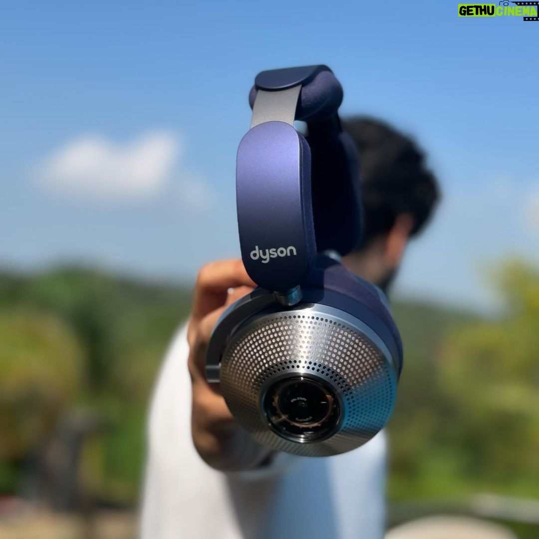 Amaal Mallik - 313.4K Likes - When the music is on, the world goes off🎵
Music has always been by my side, so anything that enhances the experience is approved by me.
The Dyson Zone Headphones provide a truly immersive experience and help me not only provide top-notch audio but also have the capability to cancel all external noises and disconnect from the world.
#DysonZone #DysonIndia #gifted
@dyson_india