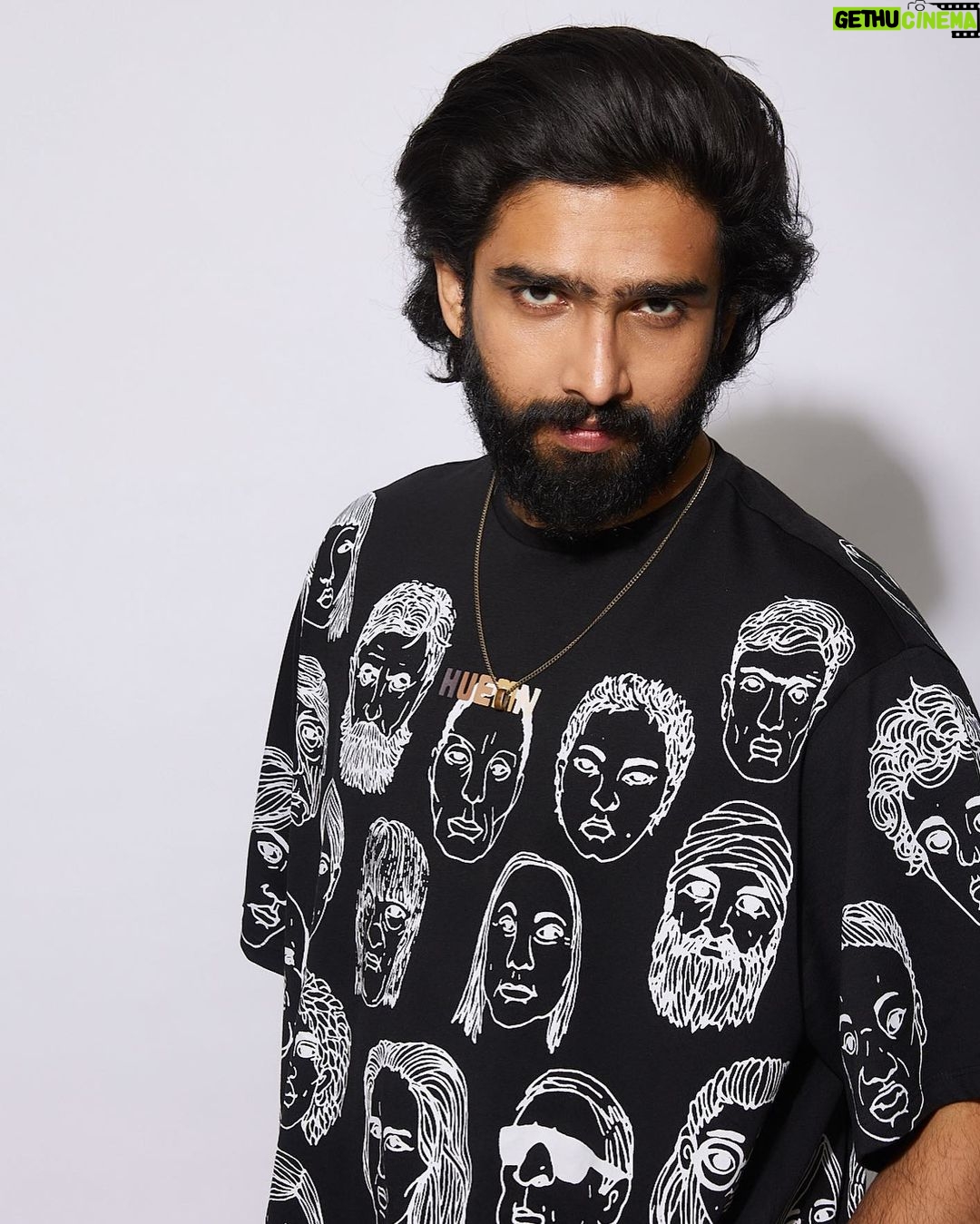Amaal Mallik - 210.1K Likes - ✌🏻
