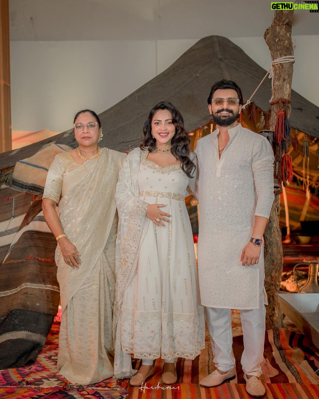 Amala Paul Instagram - Here to witness, cheer and celebrate the musical magic of @arrahman for our very own and anticipated AADUJEEVITHAM 🐐🪄 . . . Styled by @styledbysmiji MUA by @the_color_pallete Outfit by @t.and.msignature Jewellery by @m.o.dsignature Shot & Graded by @_harikumar._ Managed by @connectbyocd . . #Aadujeevitham #TheGoatLifeOn28thMarch . . @TheGoatLifeFilm @blessyofficial @therealprithvi @amalapaul @arrahman @jimmyjeanlouis @benny.benyamin @talib_m_albaushi @rikaby1 @kr_gokul @Stephy_Zaviour @robinjorje @susil.thomas @ranjithambady @vishal_fx84 @finngeorgevarghese @ajithbabu7 @prince_raphel @prasanthmadhav.artdirector @sunil_ks1 @rikaby1 @sreekar.prasadl @im_a_s_h_ @aafilms.official @mythriofficial @redgiantmovies @hombalefilms @prithvirajproductions @thevijayyesudas @chinmayisripaada STAY TUNED FOR MORE UPDATES!