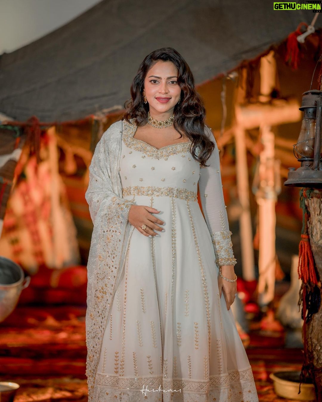 Amala Paul Instagram - Here to witness, cheer and celebrate the musical magic of @arrahman for our very own and anticipated AADUJEEVITHAM 🐐🪄 . . . Styled by @styledbysmiji MUA by @the_color_pallete Outfit by @t.and.msignature Jewellery by @m.o.dsignature Shot & Graded by @_harikumar._ Managed by @connectbyocd . . #Aadujeevitham #TheGoatLifeOn28thMarch . . @TheGoatLifeFilm @blessyofficial @therealprithvi @amalapaul @arrahman @jimmyjeanlouis @benny.benyamin @talib_m_albaushi @rikaby1 @kr_gokul @Stephy_Zaviour @robinjorje @susil.thomas @ranjithambady @vishal_fx84 @finngeorgevarghese @ajithbabu7 @prince_raphel @prasanthmadhav.artdirector @sunil_ks1 @rikaby1 @sreekar.prasadl @im_a_s_h_ @aafilms.official @mythriofficial @redgiantmovies @hombalefilms @prithvirajproductions @thevijayyesudas @chinmayisripaada STAY TUNED FOR MORE UPDATES!