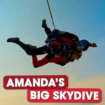 Amanda Holden Instagram – Challenge 3 ✅ ! Watch @noholdenback and the @wingsdisplay take raising money to new heights with this EPIC skydive! Just WOW! 🪂👏 @globals_make_some_noise