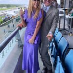 Amanda Holden Instagram – @chattyman with his favourite Nag #RoyalAscot  #racingwithpride @itv @itvxofficial 🎩@victoriagrant x @stephenwebsterjewellery collab