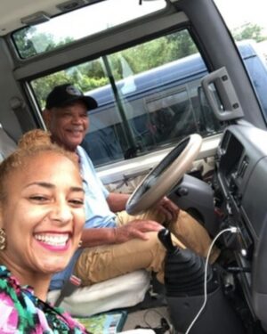 Amanda Seales Instagram - 🇬🇩 Wishin allyah a Happy 50th Independence Day in deh spice isle! #grenadatotheworld 🇬🇩 #jabjabposse 

1: @essence shoot that was hella funny style but the pics still ended up SPICEtastic

2: "two passports I'm Neva goin to jail..."

3: Mong Mong

4: RIP Cossie 🕊️

6: Limin with me spice sistren @misseljon 

7: The OG Charlie's on the road to Happy Hill

8: RIP ET 🕊️