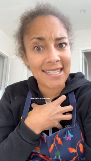 Amanda Seales Instagram - WE are the land. WE are the culture. ✊🏽❤️