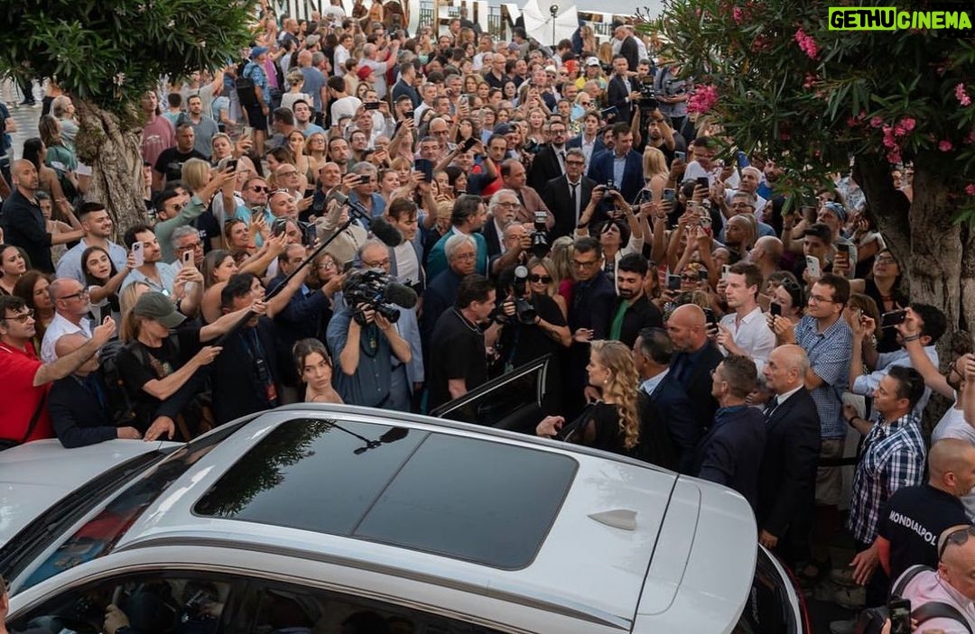 Amber Heard Instagram - What a reception… Thank you to all of my fans and supporters. I am so touched.
