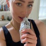 Amber Heard Instagram - That feeling when you finally find a snack that matches your personality 🥜🍇