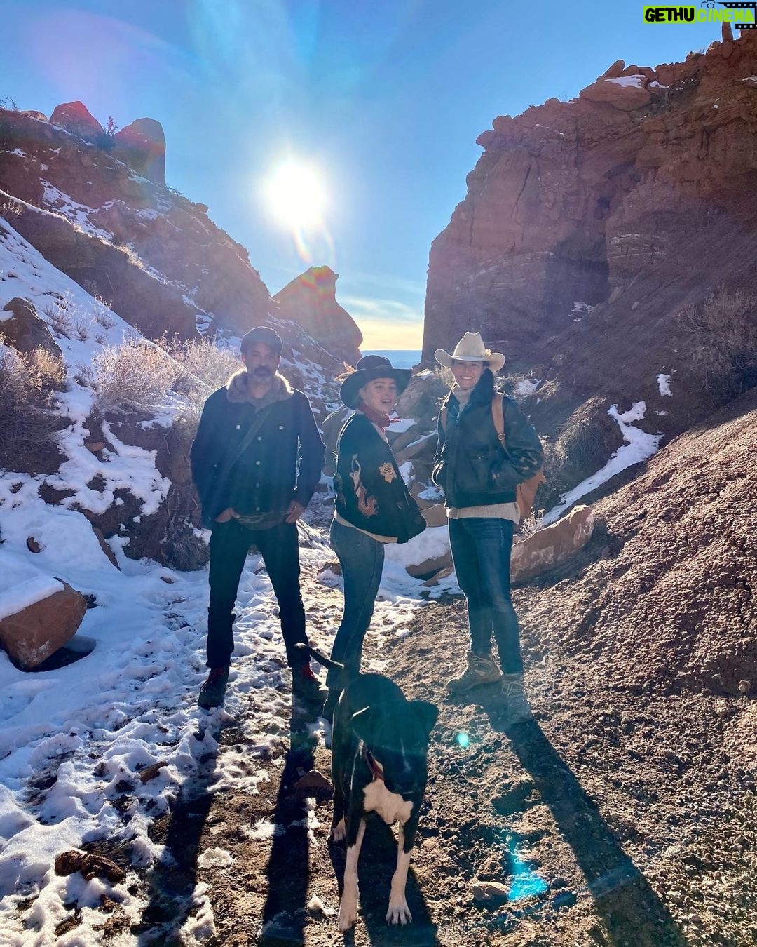 Amber Heard Instagram - My 3 B’s: Brandon, Bianca, and Birdie 💗