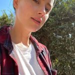 Amber Heard Instagram - Lot to do around the yard..obviously (Thanks Brandon)