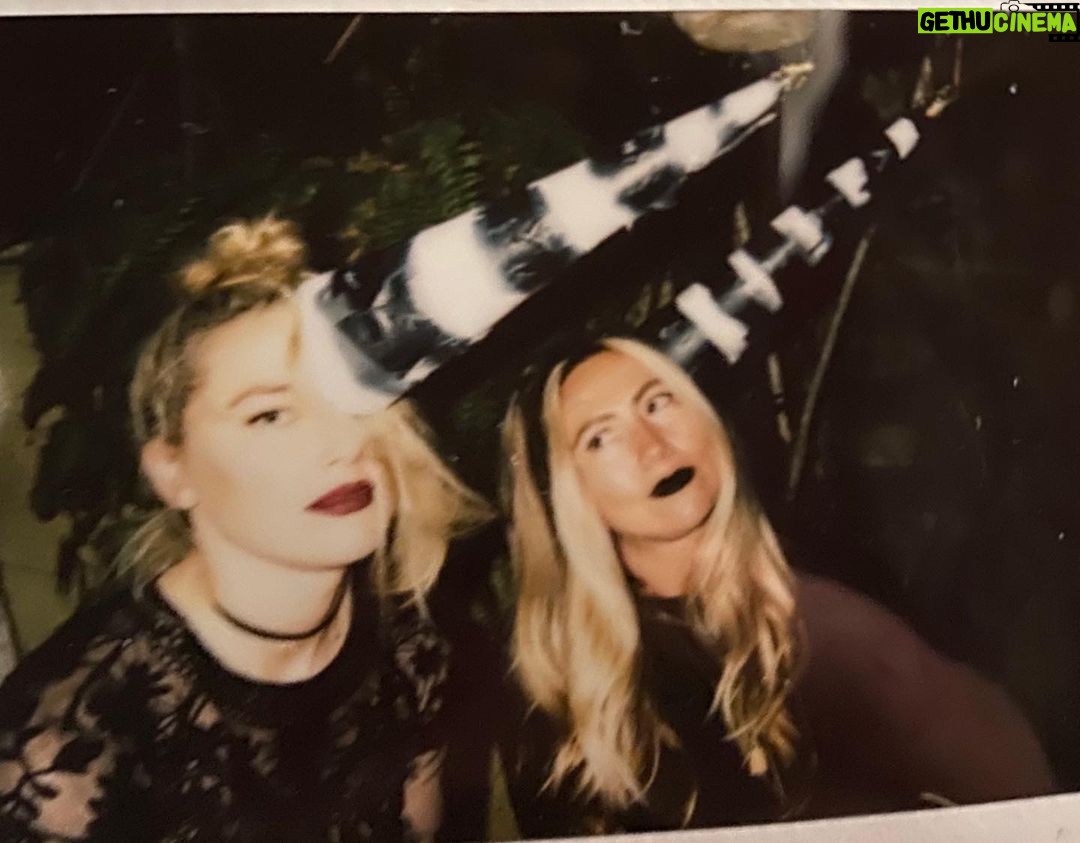 Amber Heard Instagram - Witch stole my look 🖤