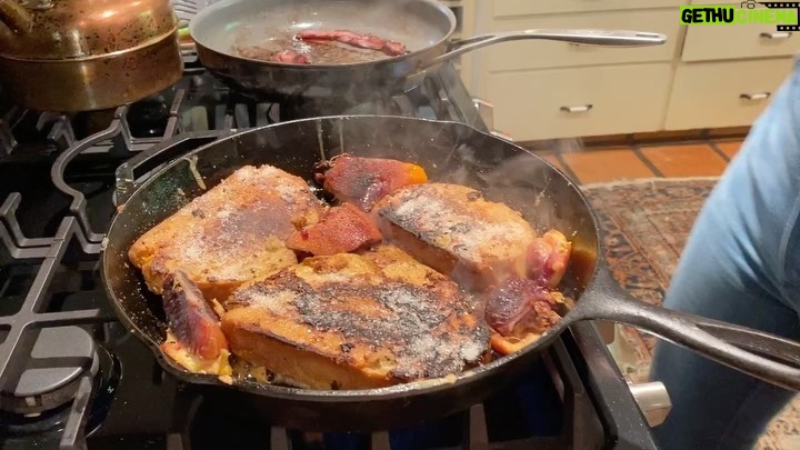 Amber Heard Instagram - Can’t stop, won’t stop. Kitchen skills on point..domesticated as hell