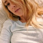 Amber Heard Instagram - Fun fact, love a good pair of heather gray matching sweats. Winding down into the weekend quiteeee cozy