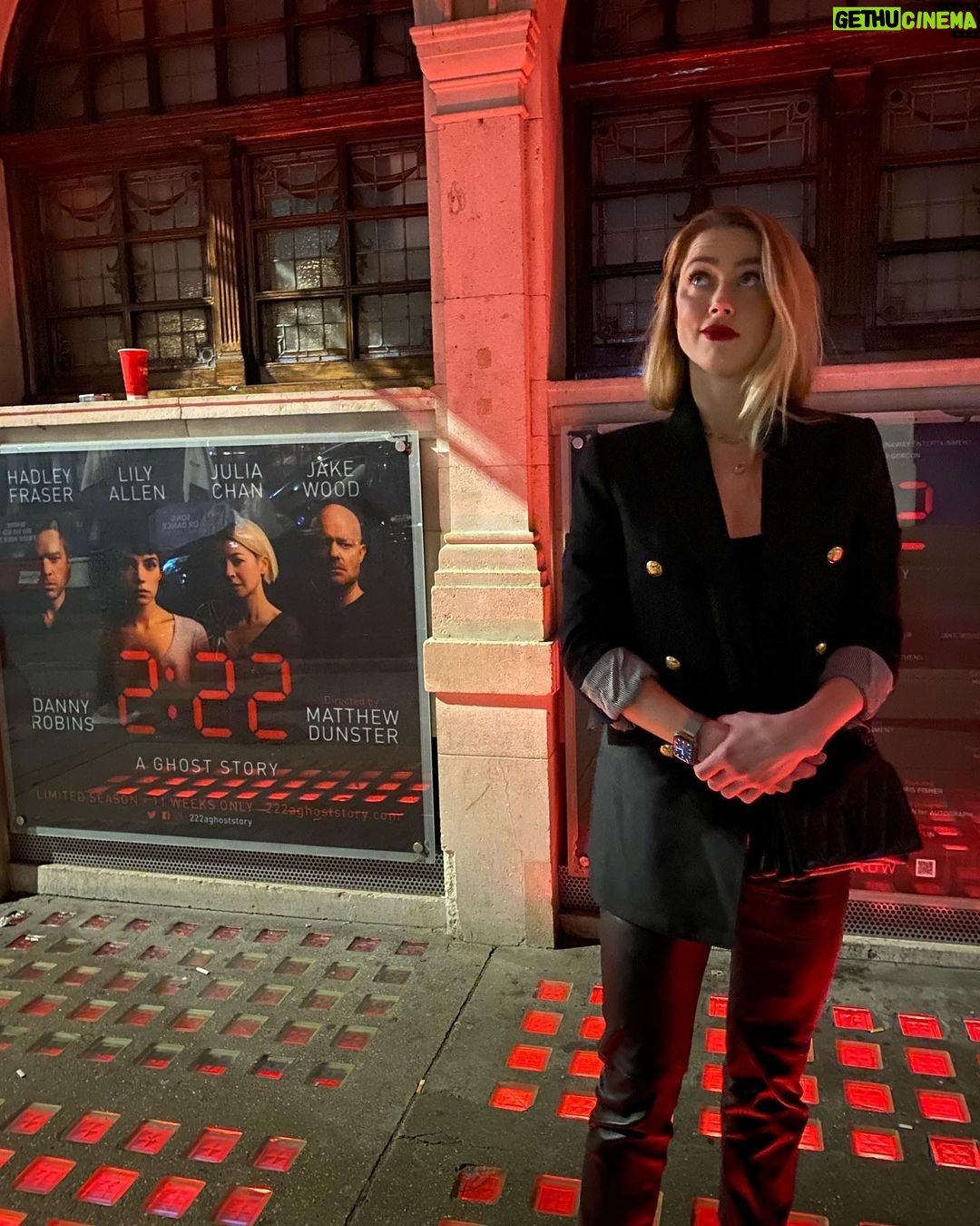 Amber Heard Instagram - What a great feeling to be back in a theatre again 🎭