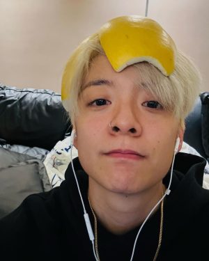 Amber Liu Instagram - random happy blurs 😶‍🌫️🤔☺️