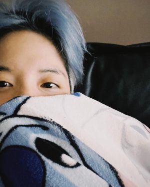 Amber Liu Instagram - awkward selfie dump 🐒🥸