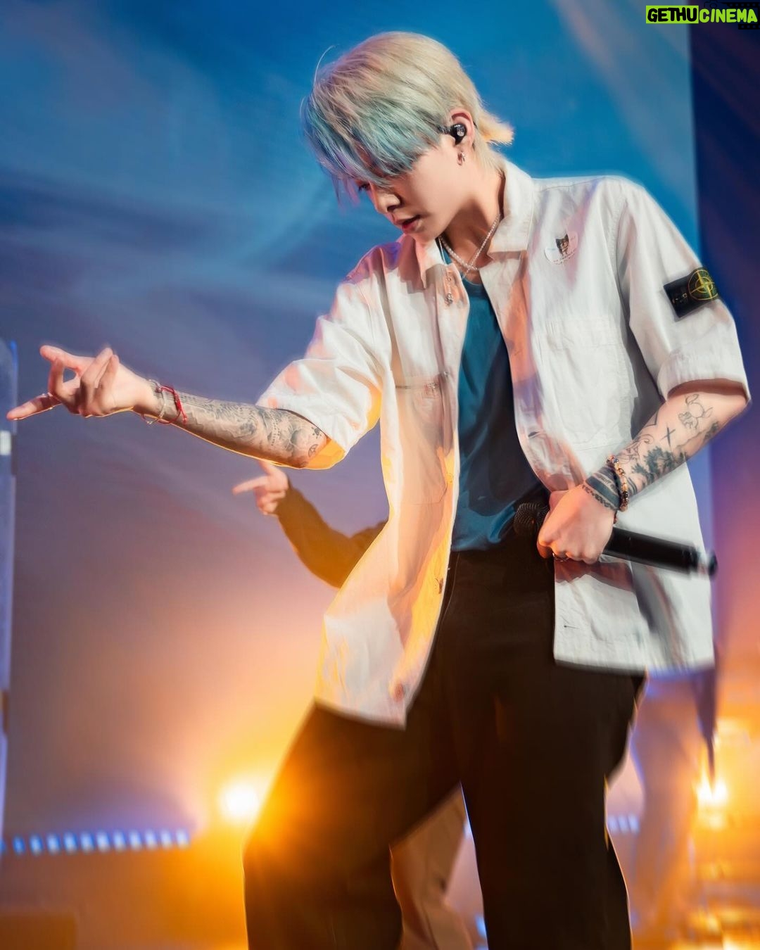Amber Liu Instagram - NANJING!!! You guys really lit up the night AND IT WAS A TUESDAY!! I totally didnt choke on water again in the middle of a song π€π€ Im so thankful every night im able to perform and you guys always bring the energy ππ€ͺ we on stop 19 on this tour, LETS KEEP ROCKINGG!!! π€π€ CHONGQING YOUβRE UP NEXT!! #NoMoreSadSongsTour