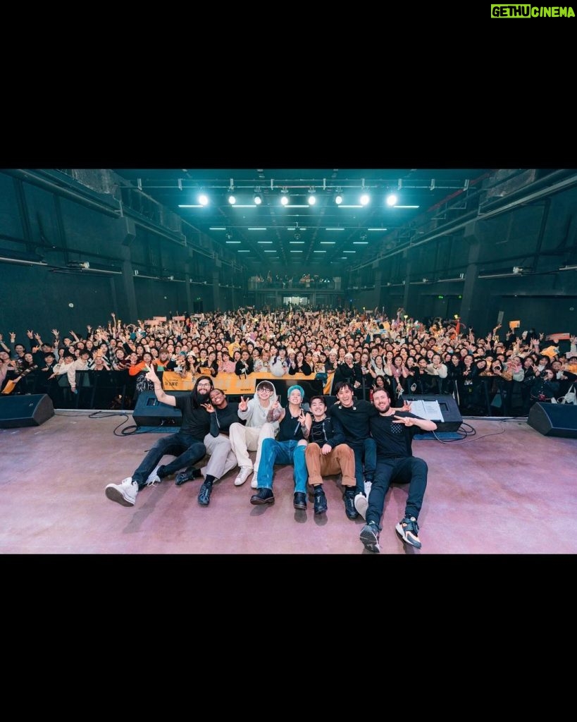 Amber Liu Instagram - CHANGSHA!! so grateful to have vibed out with everyone and you guys where singing SO LOUD!!! love hearing you guys sing with me, it never gets old ☺️ that was probably one of the most interesting nights on this tour😅 thank you for chanting “LIU LAOSHI” while i choked on my water and then chant again when i choked on my spit soon after 🫠 oh also… when i dropped my mic and couldn’t find it, you guys continued to dance and jump around. i apparently also misplaced my brain during the show 🧠🧐 haha BUT THANK YOU THANK YOU THANK YOU!! YOU GUYS WERE SO AWESOME!! LETS DO IT AGAIN!! WUHAN YOU’RE NEXT!! #NoMoreSadSongsTour