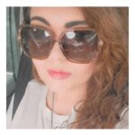 Amber Portwood Instagram - Cover me in sunshine ☀️ I love all the signs of Spring 🌺 🐝 #sunshineandshades😎