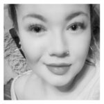 Amber Portwood Instagram - Sleeping 🛏️beauty is awake 😂🤣😂🤣 Wishing you all a fantastic day!