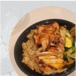 Amber Portwood Instagram - I’m obsessed with a good chicken and veggie bowls! It allows me to stay focused and the portion is great for leftovers. #motivated #portioncontrol #obsessed #chickenandveggies #hibachibowl #lovinlife #dailyfocus #amberportwood