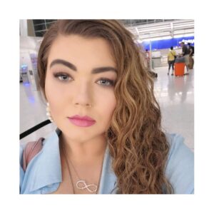 Amber Portwood Instagram - Happy New Year 2023!!

I hope you’re having a wonderful day and that it’s an indication that we’ll all have a wonder year!

Sending you light and love 💫🌟✨💕💗💜 

#newyou #newyear #morelight #morelove #lightandlove #bestyearofmylife #timeofmylife #takingoff