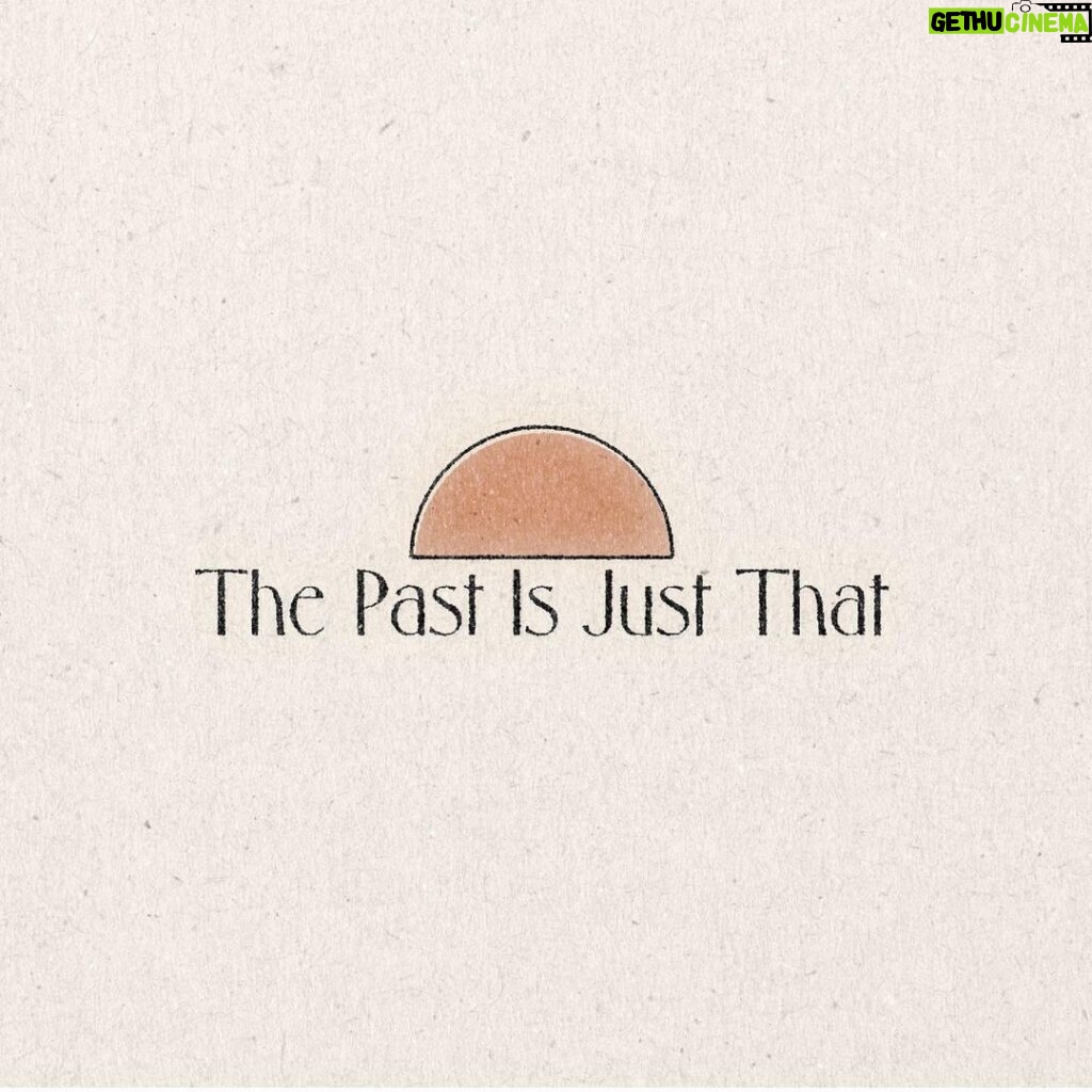 Amber Portwood Instagram - Leave it there… #sunrise #newday #stronger # #strongertodaythanyesterday #imworkingonme #mystory #amberportwood #amberportwoodmtv