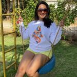 Amika Shail Instagram – Kuch notice kiya ? 
.
Hoodie by @amikashailmerchandise 
Shopping link in BIO..
.
.
#Amikashail #amikashailmerchandise #asm #reels #explorepage✨ #trend #crush
