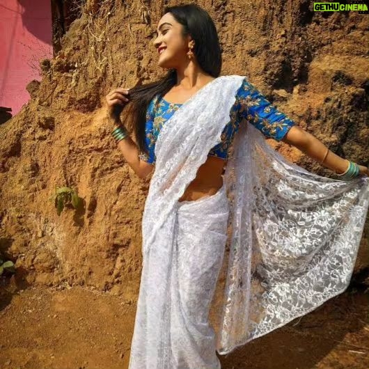 Amika Shail Instagram - Happy republic day 🇮🇳 . . #amikashail #republicday #indian #republicdayindia #ganatantradivas🇮🇳 #bharat #narendramodi