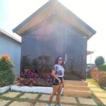 Amika Shail Instagram – Who wants to stay with me here 💖
Comment 👇
.
.
.
#amikashail #explorepage✨ #instagood #like4like #vacation #travelblogger #travelgram #traveling #instaviral