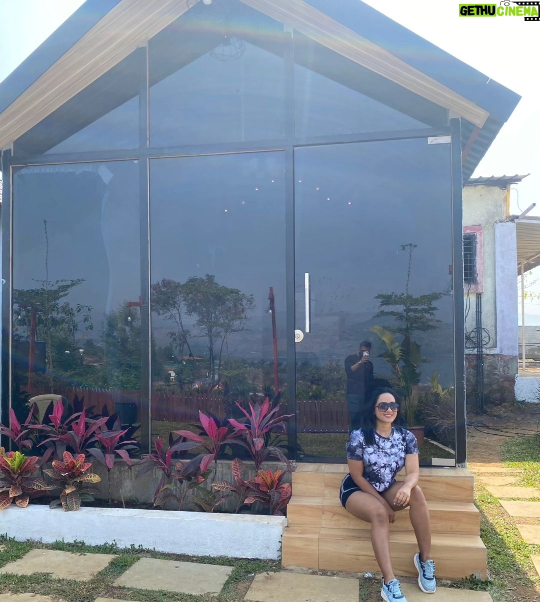 Amika Shail Instagram - Who wants to stay with me here 💖 Comment 👇 . . . #amikashail #explorepage✨ #instagood #like4like #vacation #travelblogger #travelgram #traveling #instaviral