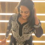 Amika Shail Instagram - Best Proposal will be pinned 😘 . . . #amikashail #traditional #salwar #kurti #crush #blackexcellence #instalike