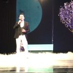 Amin Hayaei Instagram – محبت هاى خوب شماست كه به من انرژى ميده تا بتونم تمام سعى و تلاشمو در كارام بزارم تا بهترينو براتون ارائه بدم، ممنونم
پارت ٢
🙏🌹
#roozbeh_moeini تالار وحدت