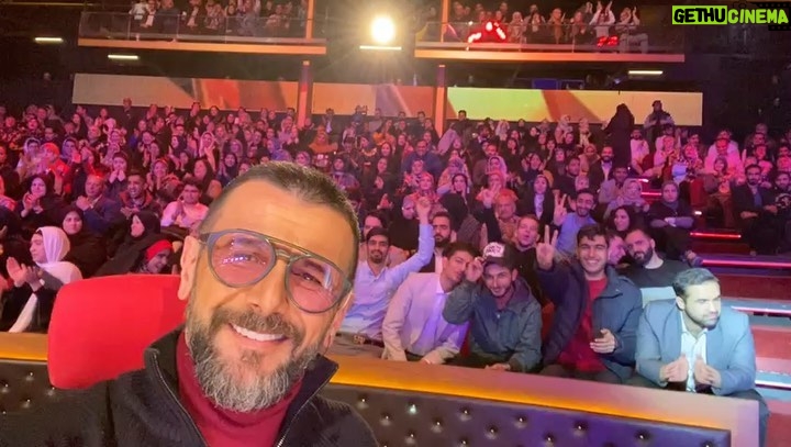 Amin Hayaei - 337.6K Likes - #
روز مرد و روز پدر مبارك❤️ .
عصر جديد و پخش قسمت اول مصادف با روز پدر از ١٧ اسفندماه شنبه ها و يكشنبه ها ساعت ٢٢:٣٠
از شبكه
٣✌️
پي نوشت: ضبط اين ويدئو اواسط بهمن ماه و پيش از اطلاعيه وزارت بهداشت و درمان كشور در خصوص ويروس كرونا صورت گرفته است.
به اميد سلامتي يكايك هموطنان و ريشه كن شدن اين بيماري در دنيا
با عصر جديد همراه باشيد
#asrejadid
#roozbeh_moeini
@roozbeh_moeini