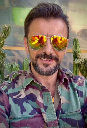 Amin Hayaei Instagram - #.
روز ملی سينما مبارک📽🎞🎥🎬
💐❤️🙏
Happy Cinema National Day
#سينما
 #cinema#happy