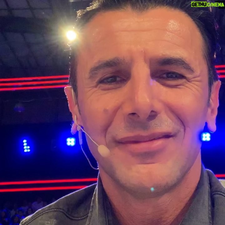 Amin Hayaei - 496.1K Likes - عصر جديد وارد مرحله تازه اى مى شود✌️
شور و هيجان تماشاگران عزيز حاضر در استوديو در اولين دقايق ضبط قسمت اول از مرحله دوم
نظرتون راجع به فصل مقدماتى عصر جديد چى بود؟
@asrejadidtv
@roozbeh_moeini
#roozbeh_moeini