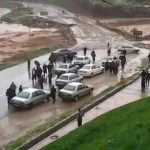 Amin Hayaei Instagram - گویا غافلگیر شدن در کشور ما، از وظایف ستاد بحران است! جای غافلگیری به داد مردم گرفتار برسید. آن چه می تواند نعمت الهی باشد، گوشه گوشه کشورمان بلای جان مردم شده... دست بگشاییم به یاری هموطنان مصیبت زده خود که زمان ثابت کرده جز خودمان هیچ کس و هیچ نهادی با تمامش یاری رسان نیست؛ امید به خدا که از این شرایط با کمک هم عبور کنیم. خدايا خودت رحم كن🙏🙏🙏